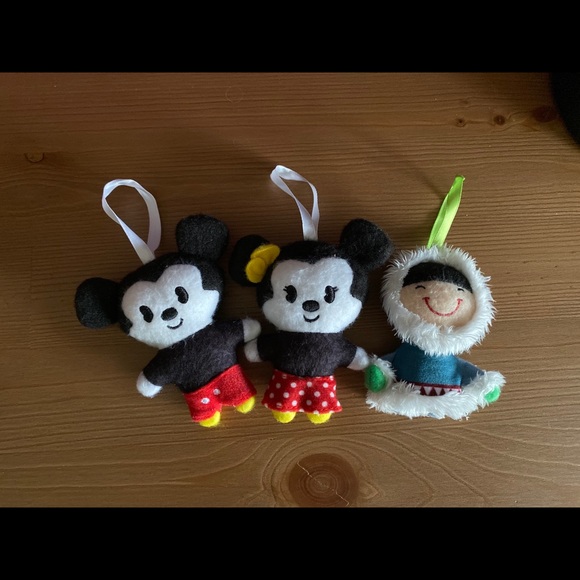 Hallmark Keepsake Plush Button Tree w/ Ornaments - Picture 6 of 6